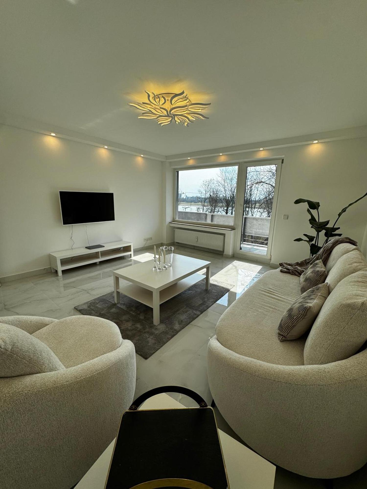 Rheinblick Oberkassel Apartment Düsseldorf